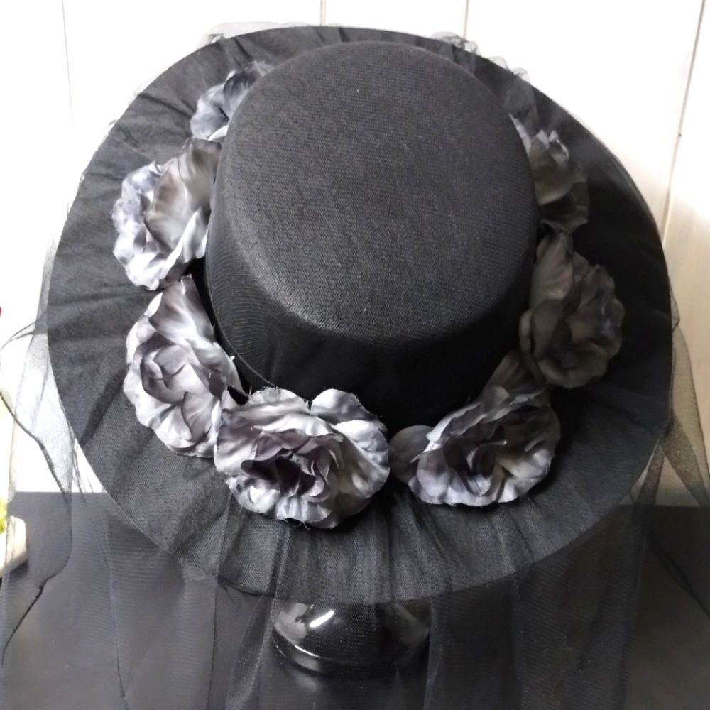 Rose Veil Hat